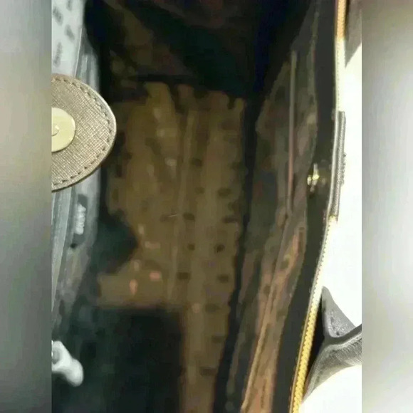 NWT - DKNY Gray with Black Trim Carlita Large Tote - Picture 4 of 12